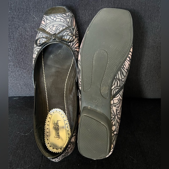 Black & Pink flats size 9.5 - Picture 1 of 4